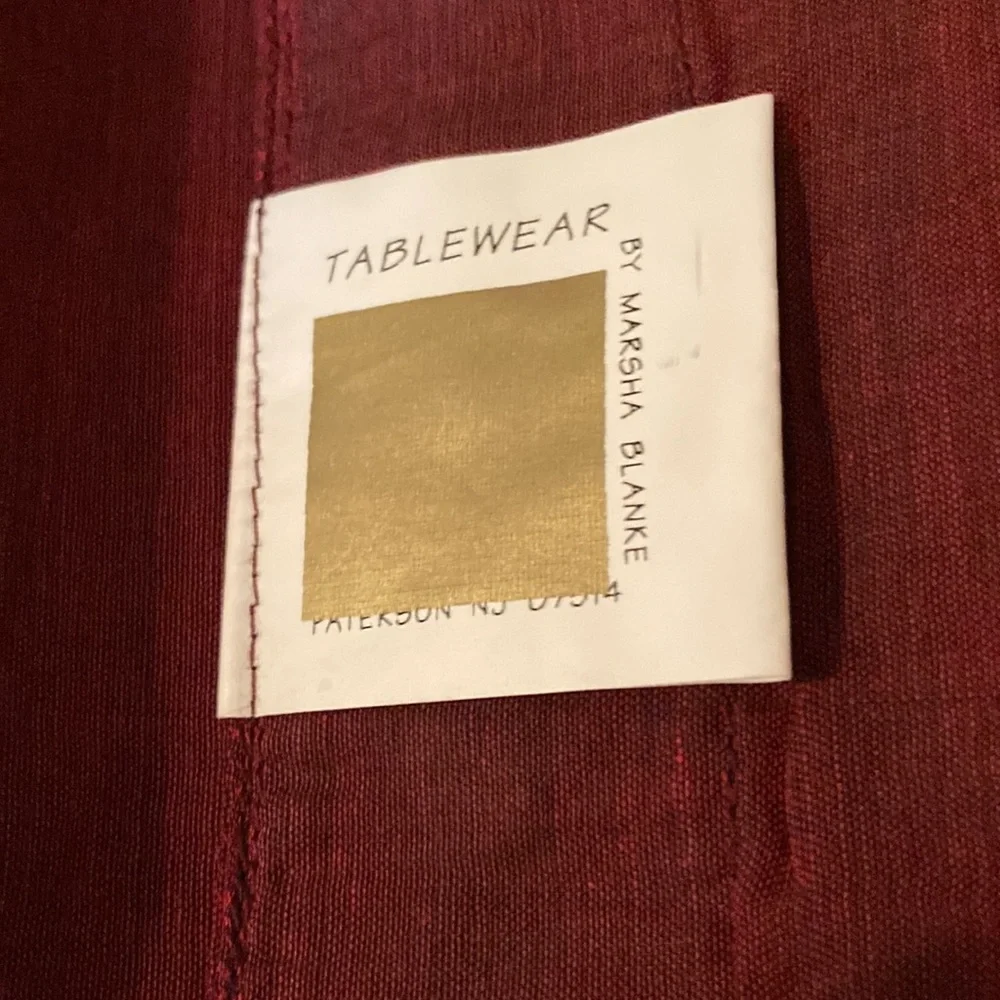 Tablewear By Marsha Blanke NWOT Table Runner Burgundy Color Made in India